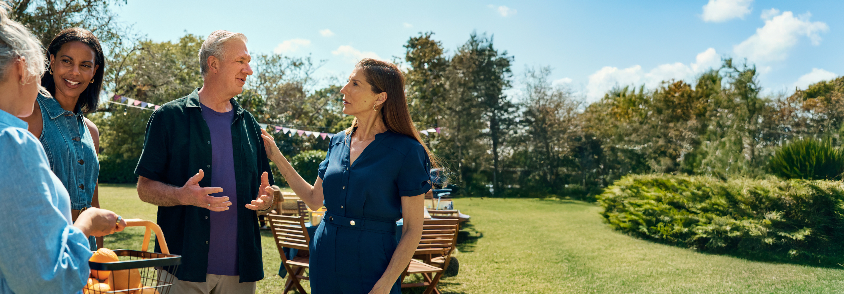 Tennis legend Monica Seles joins members of the gMG community for a picnic.