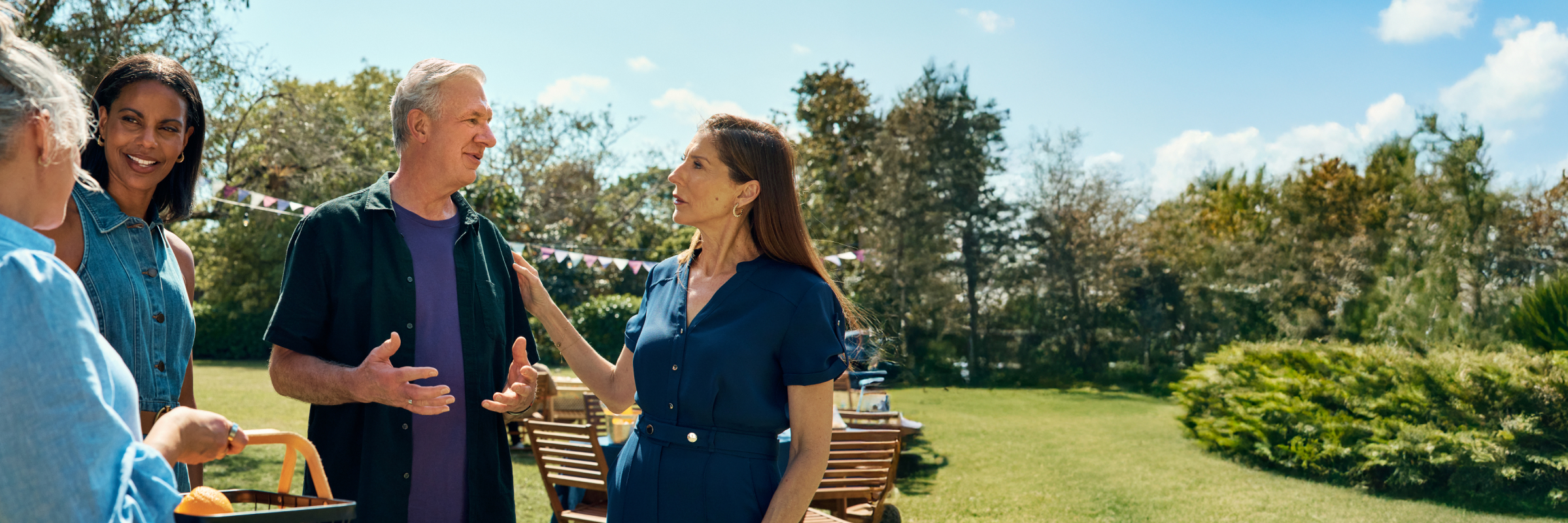 Tennis legend Monica Seles joins members of the gMG community for a picnic.